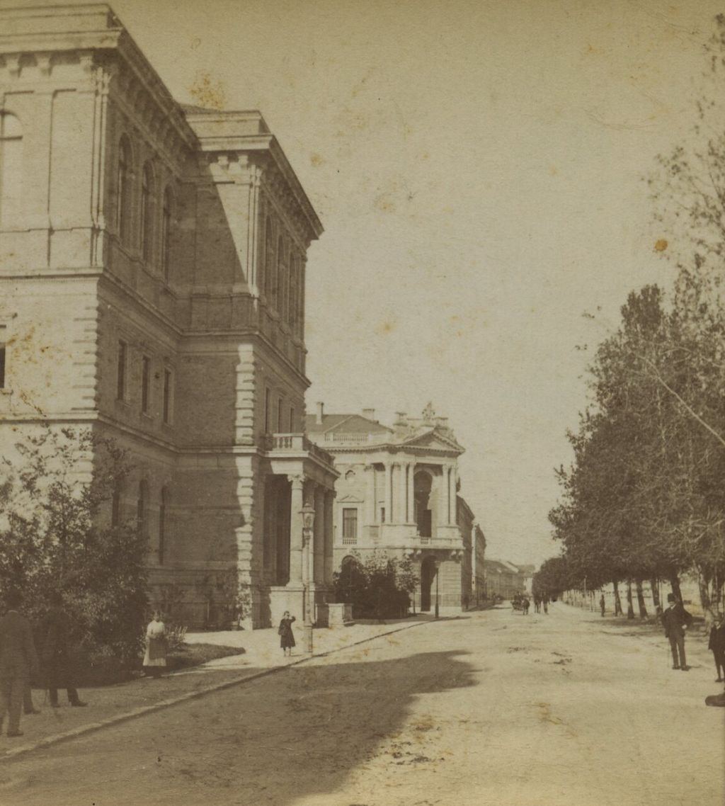 Kukovićeva ulica (današnja Hebrangova) 1890-ih godina. Palača JAZU i palača Vranytzany-Dobrinović